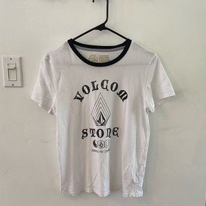 New Never Worn Volcom T-Shirt Size M